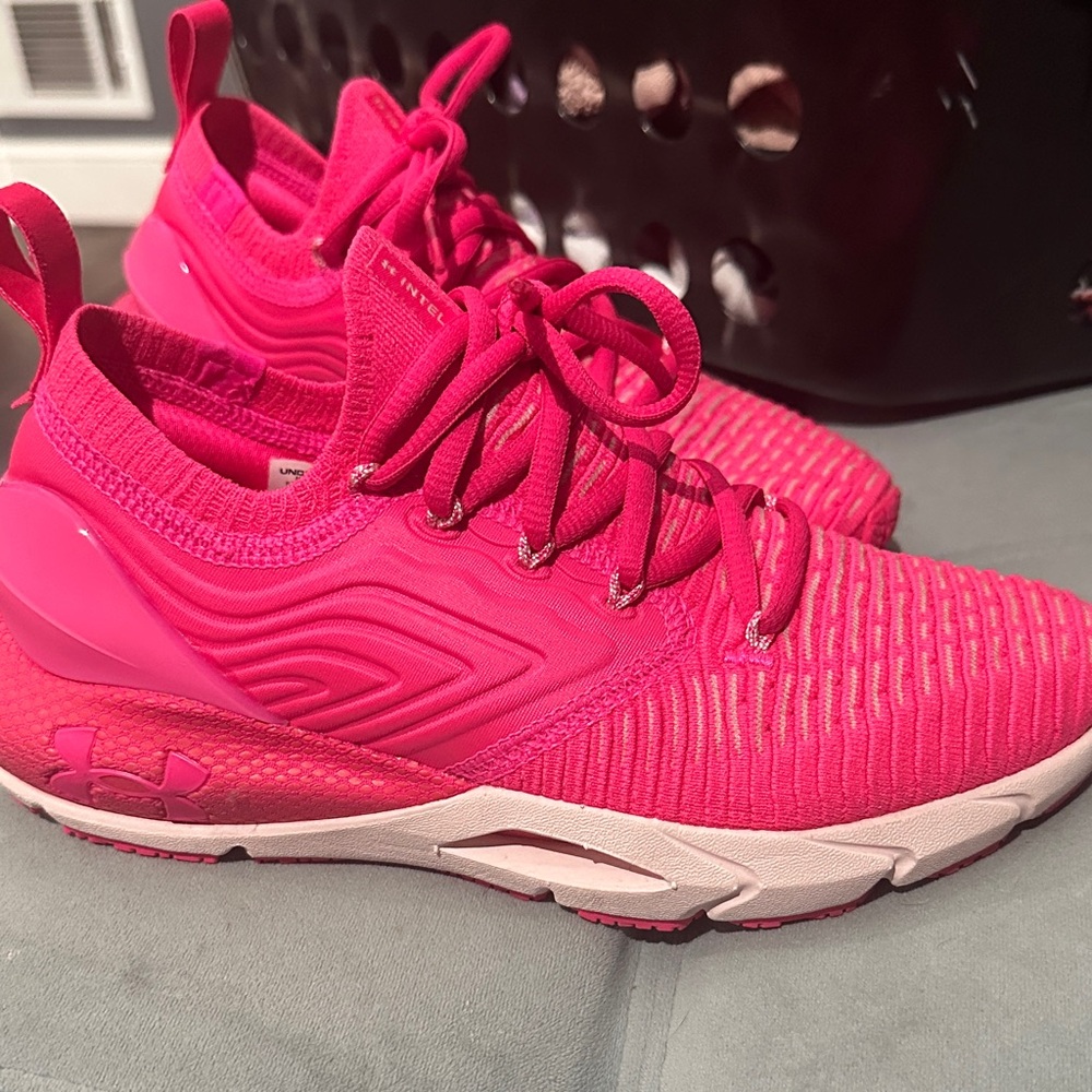 Under Armour Fuchsia Running Shoes